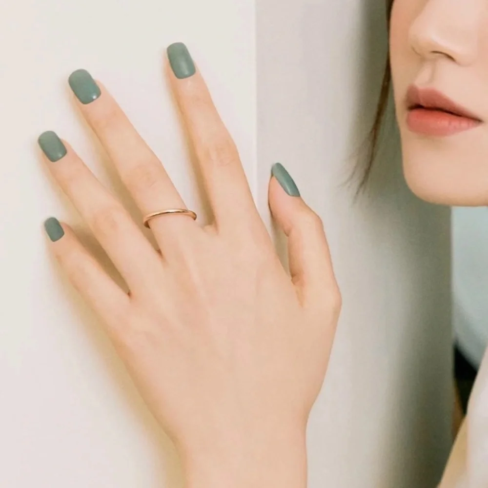BNIB Ohora N Cream Leaf Nail Art
